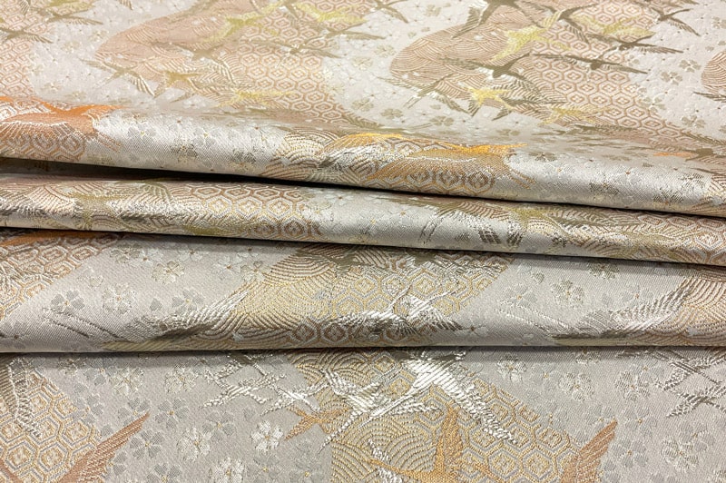 金襴生地 京都 西陣織 流水翔鶴文(白)