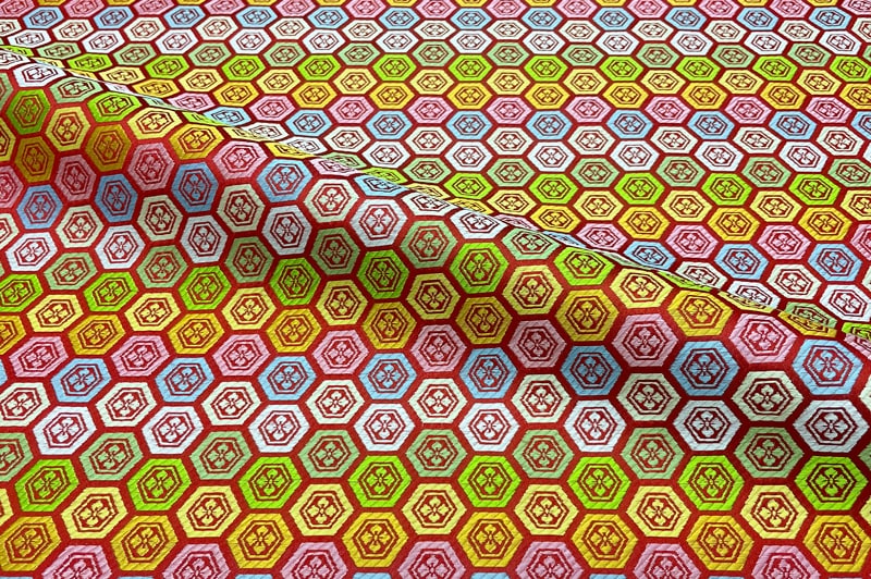 金襴生地 彩錦亀甲 (赤)