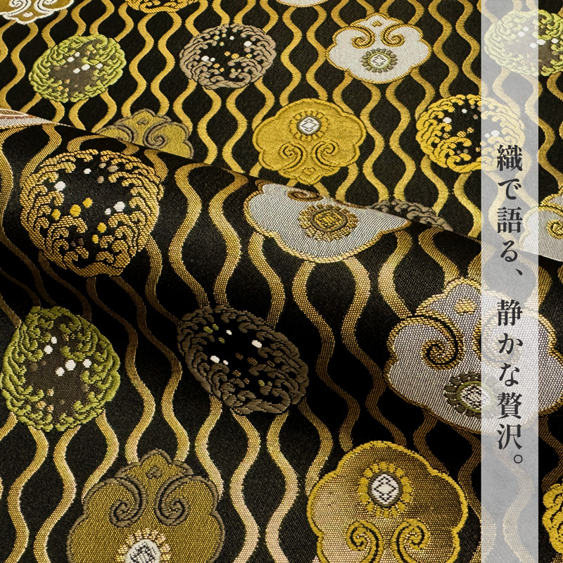 金襴織物 翠霞に舞桜文（若草色） 全体柄の様子