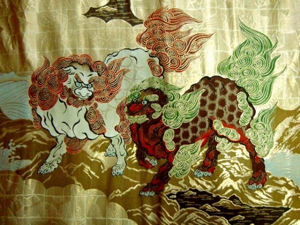 金襴織物  唐獅子図 狩野永徳