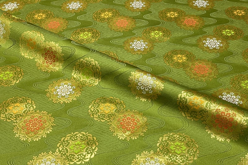 金襴生地 京都 西陣織 紗綾形地流水華文（鶸萌黄）