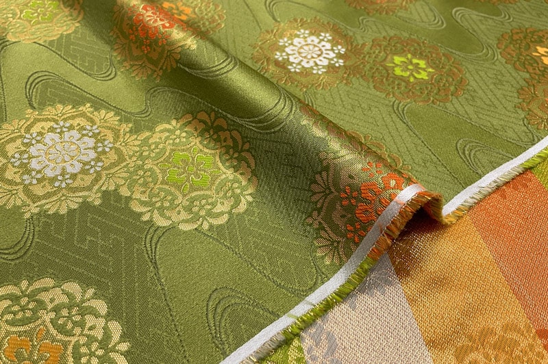 金襴生地 京都 西陣織 紗綾形地流水華文（鶸萌黄）