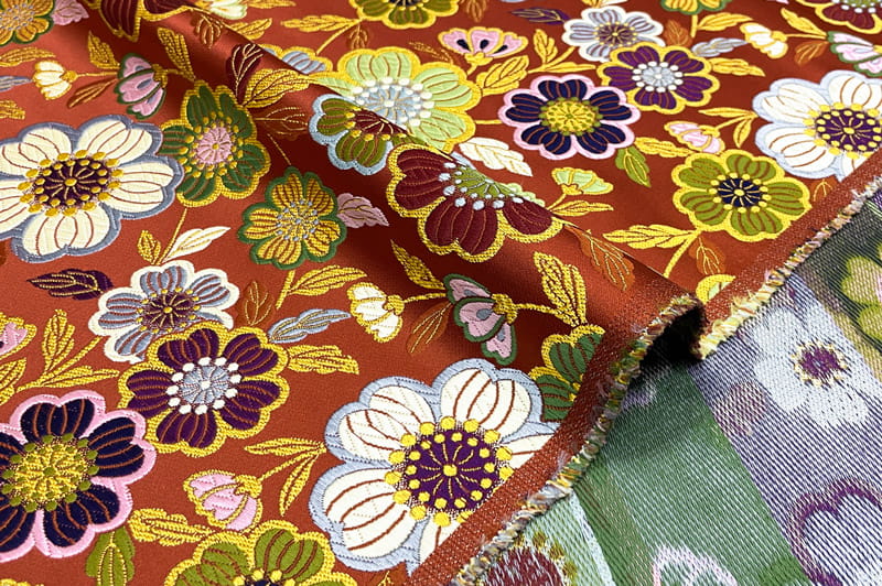 金襴生地 紅花繚乱（エンジ）