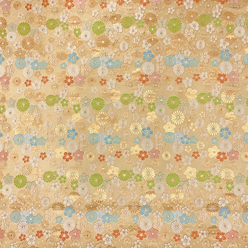 金襴織物 菊梅花丸文（桑染） 金糸の光沢感