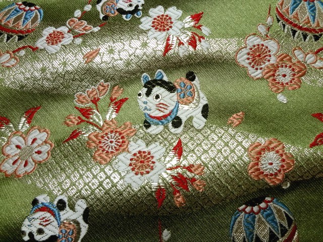 金襴生地販売 犬張子に手毬 蓬色 金襴生地通販なら都香庵