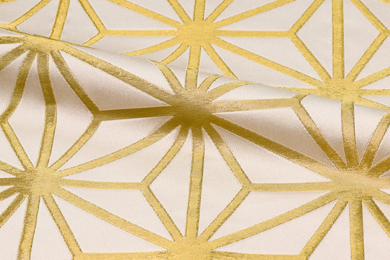 金襴織物  麻の葉（白・金）
