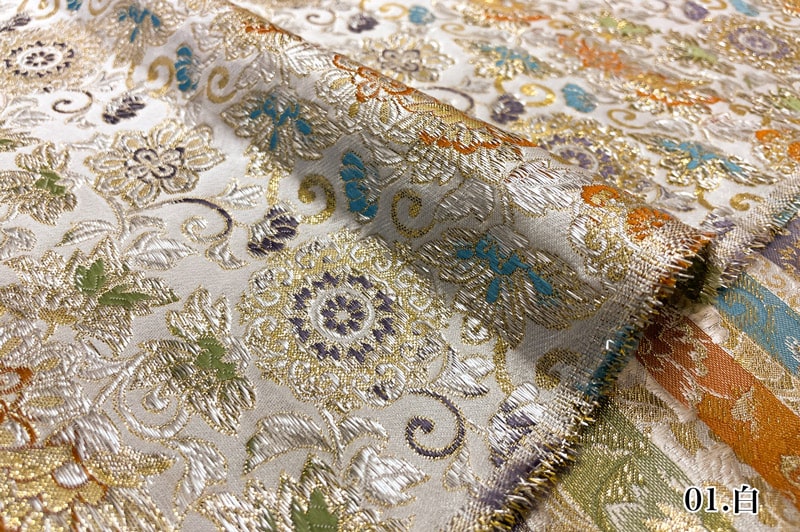 金襴織物 唐花華文