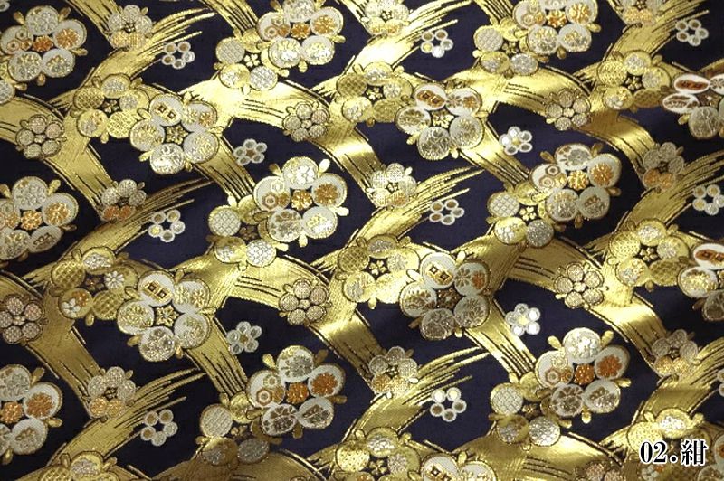 金襴織物 金地文に梅