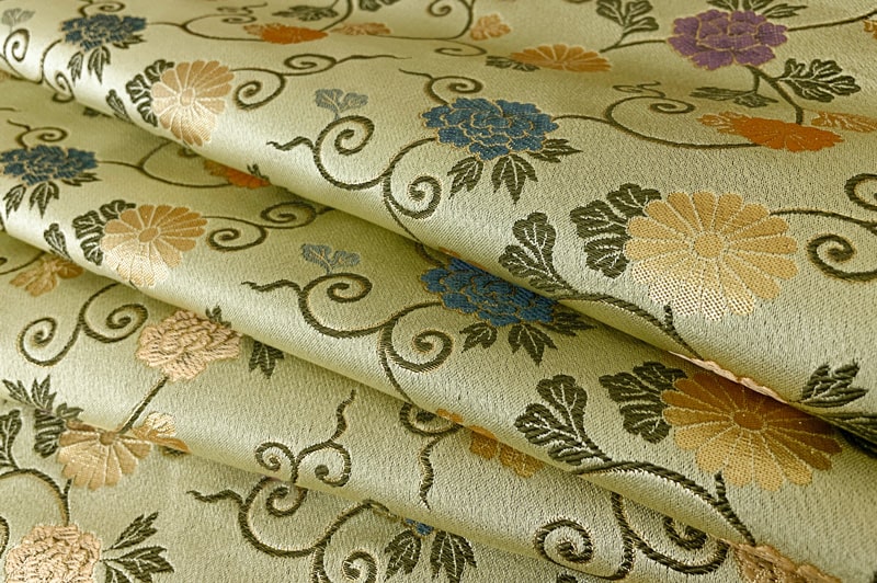 金襴織物 柳茶地菊牡丹唐草