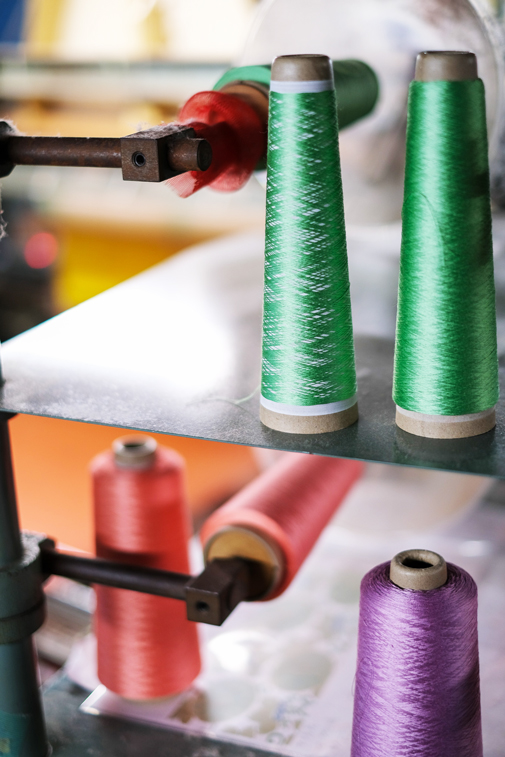 金襴生地制作に使われる工房の内観